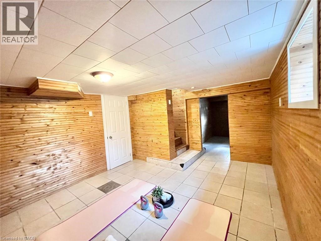 Photo 26 of 305 Patricia Avenue, Kitchener ON