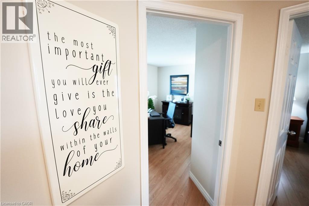 Photo 19 of 204 Quinte Court, Kitchener ON