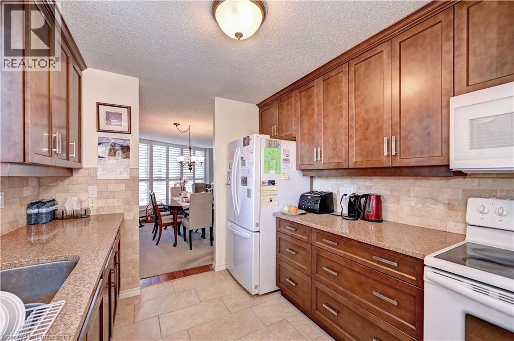Photo 3 of 24 Marilyn Drive N Unit 401, Guelph ON
