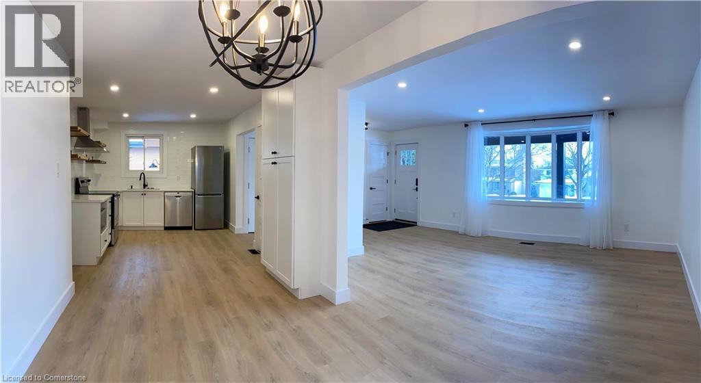 Photo 3 of 79 Inwood Crescent, Kitchener ON