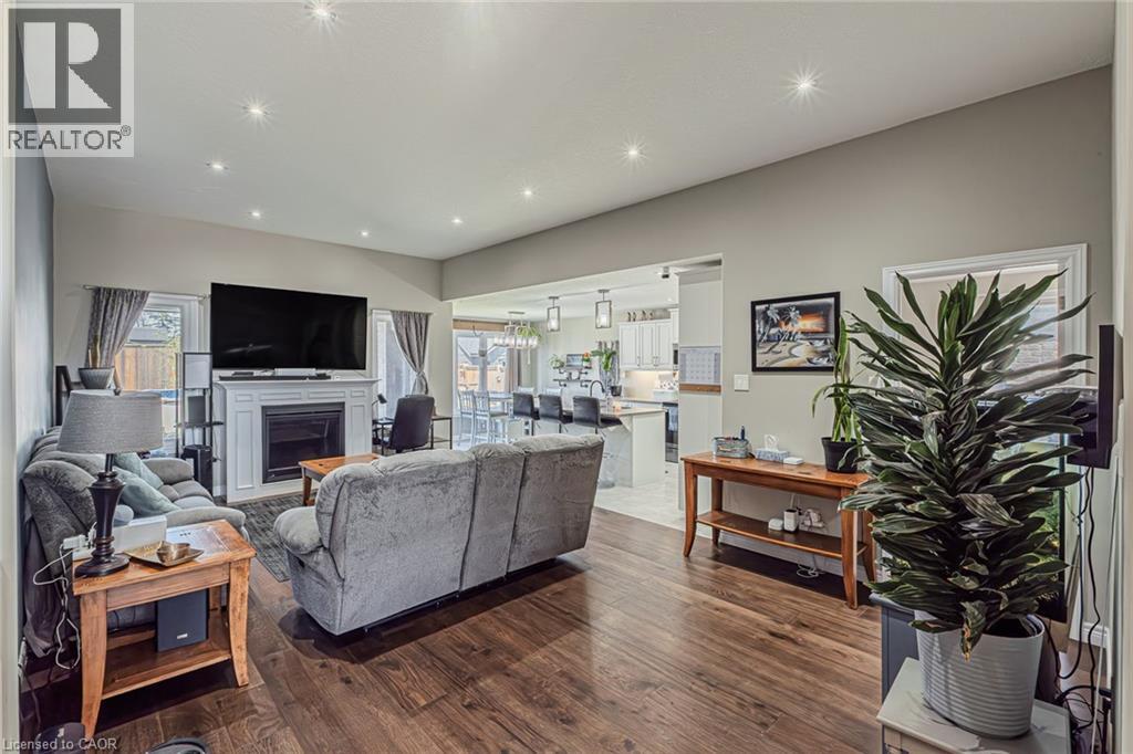 Photo 11 of 200 Oak Street, Simcoe ON