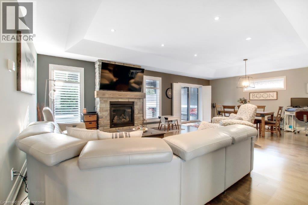 Photo 11 of 95 Bluegrass Boulevard, Delhi ON