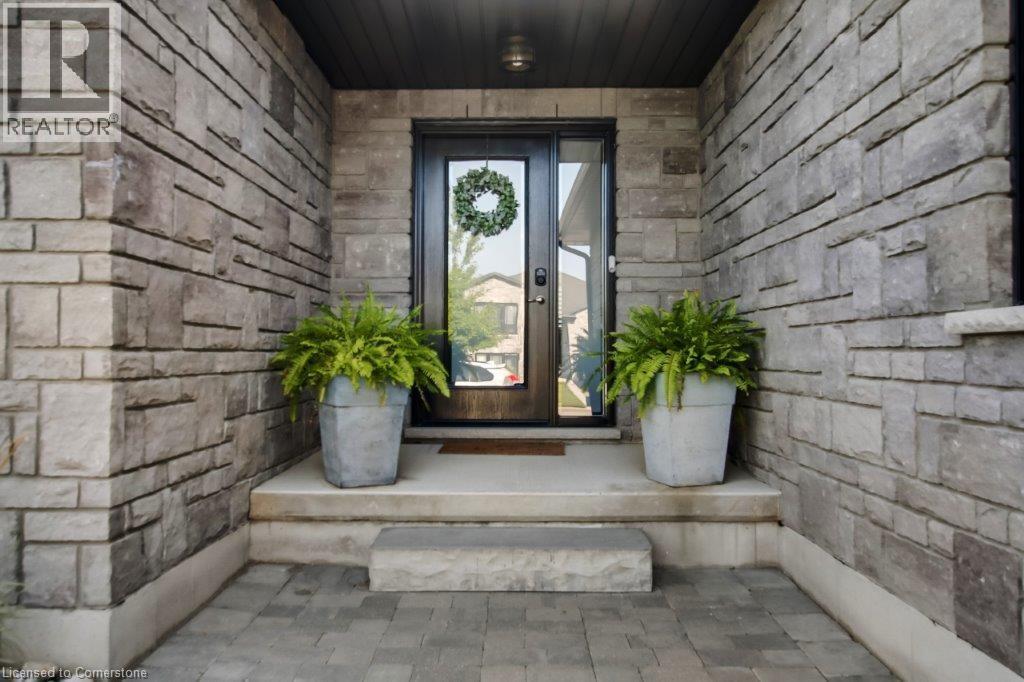 Photo 6 of 95 Bluegrass Boulevard, Delhi ON