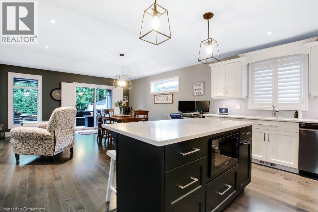 Photo 9 of 95 Bluegrass Boulevard, Delhi ON
