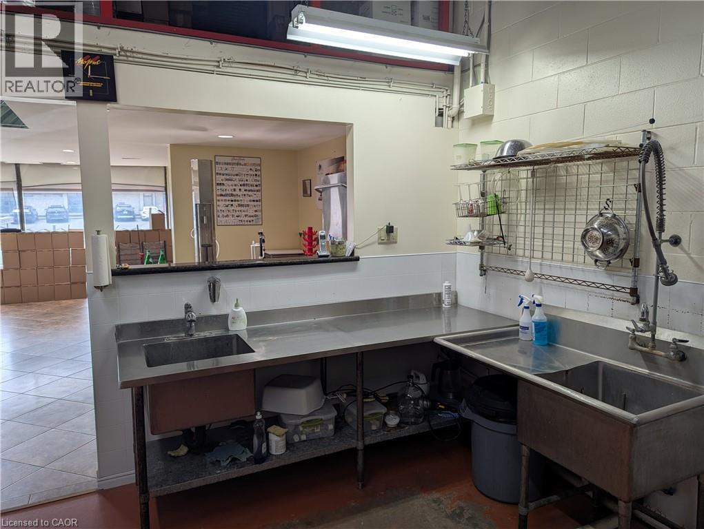 Photo 13 of 407 Gage Avenue Unit 5, Kitchener ON