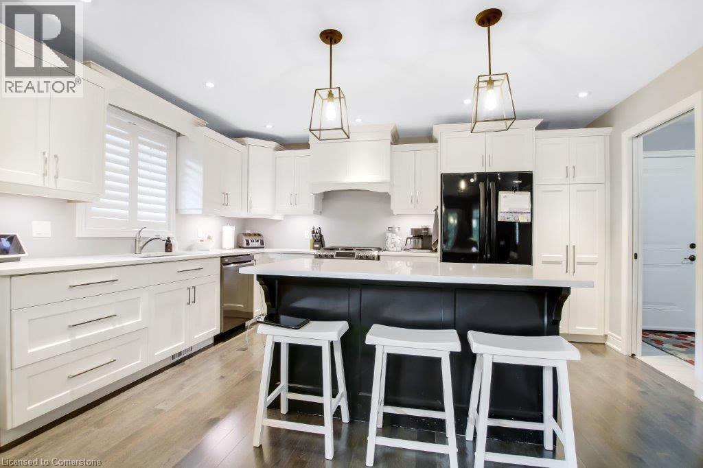 Photo 8 of 95 Bluegrass Boulevard, Delhi ON