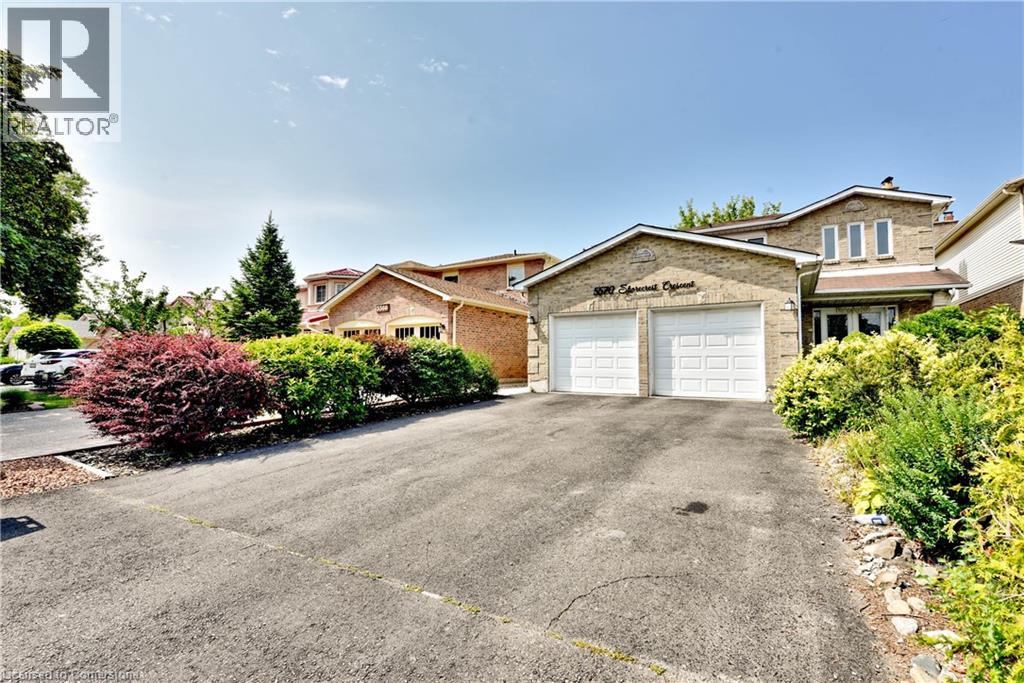 Photo 36 of 5570 Shorecrest Crescent, Mississauga ON