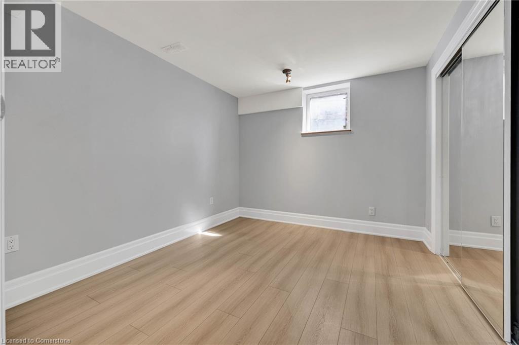 Photo 30 of 433 Doon South Drive, Kitchener ON