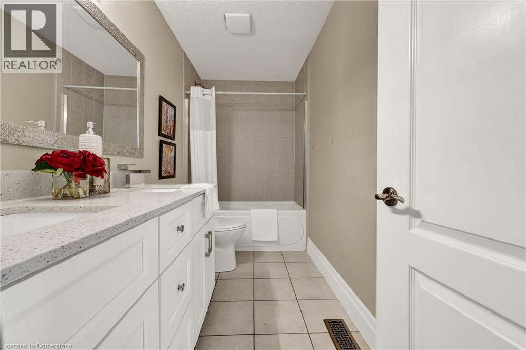 Photo 16 of 433 Doon South Drive, Kitchener ON