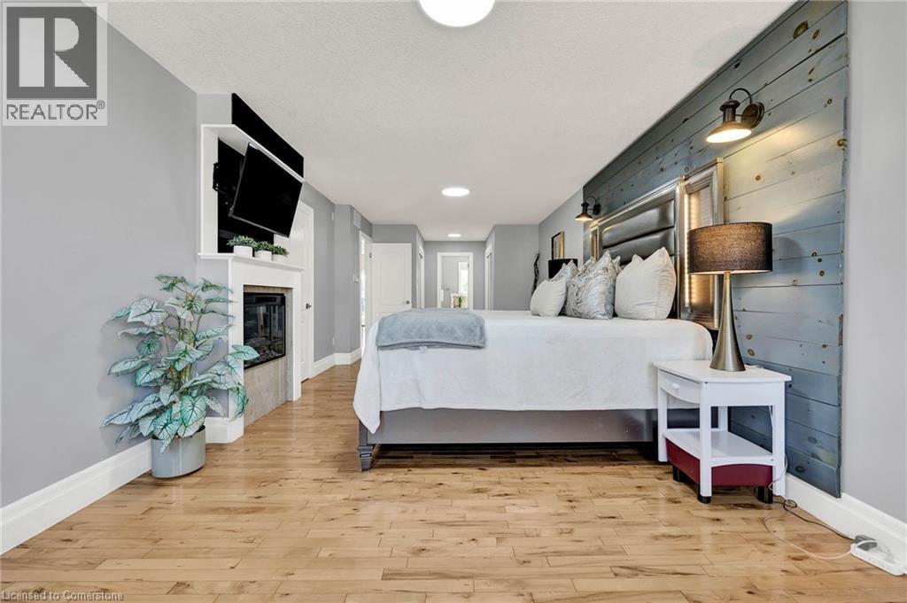 Photo 7 of 433 Doon South Drive, Kitchener ON