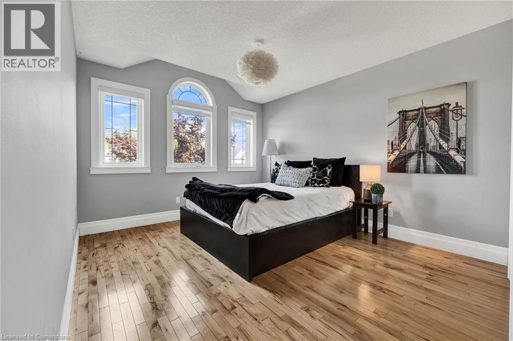 Photo 5 of 433 Doon South Drive, Kitchener ON