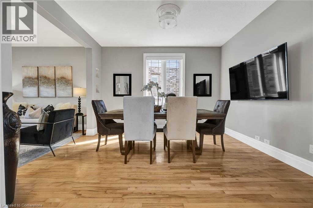 Photo 25 of 433 Doon South Drive, Kitchener ON