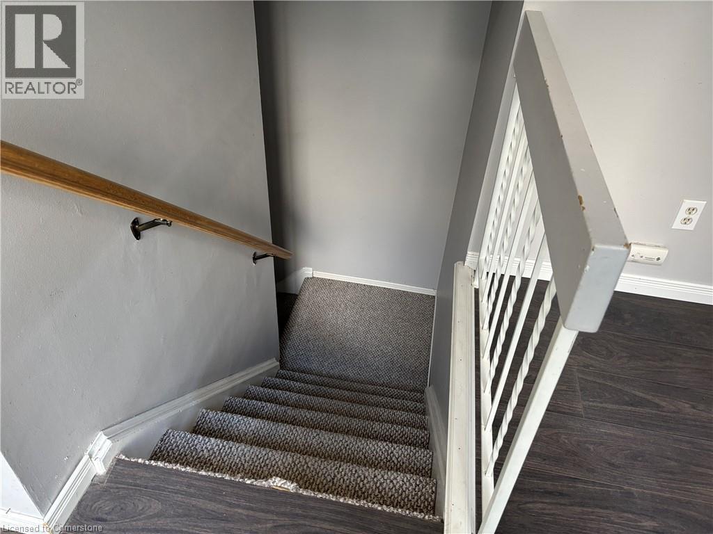 Photo 5 of 322 Scottsdale Dr, Guelph ON