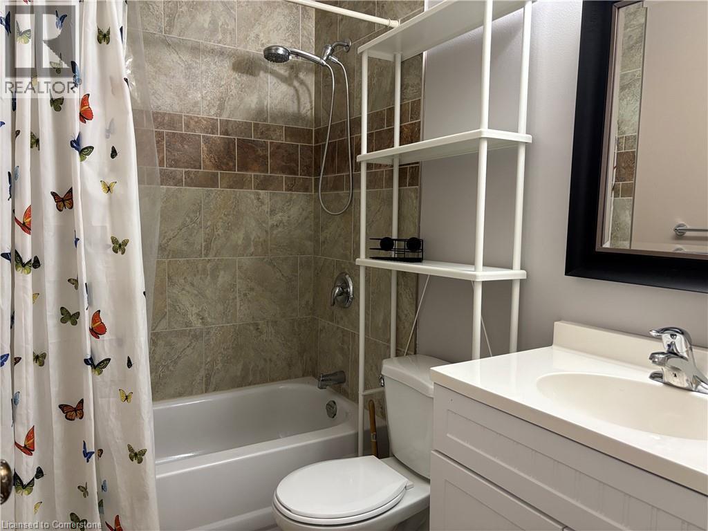 Photo 24 of 322 Scottsdale Dr, Guelph ON