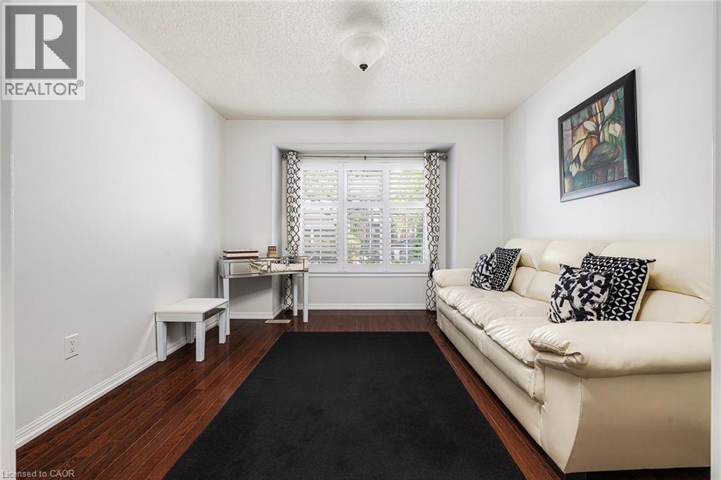 Photo 7 of 951 Cousens Terrace, Milton ON