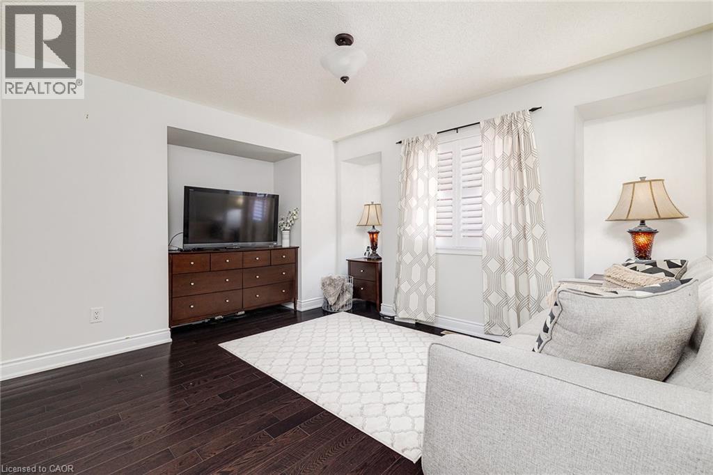 Photo 26 of 951 Cousens Terrace, Milton ON