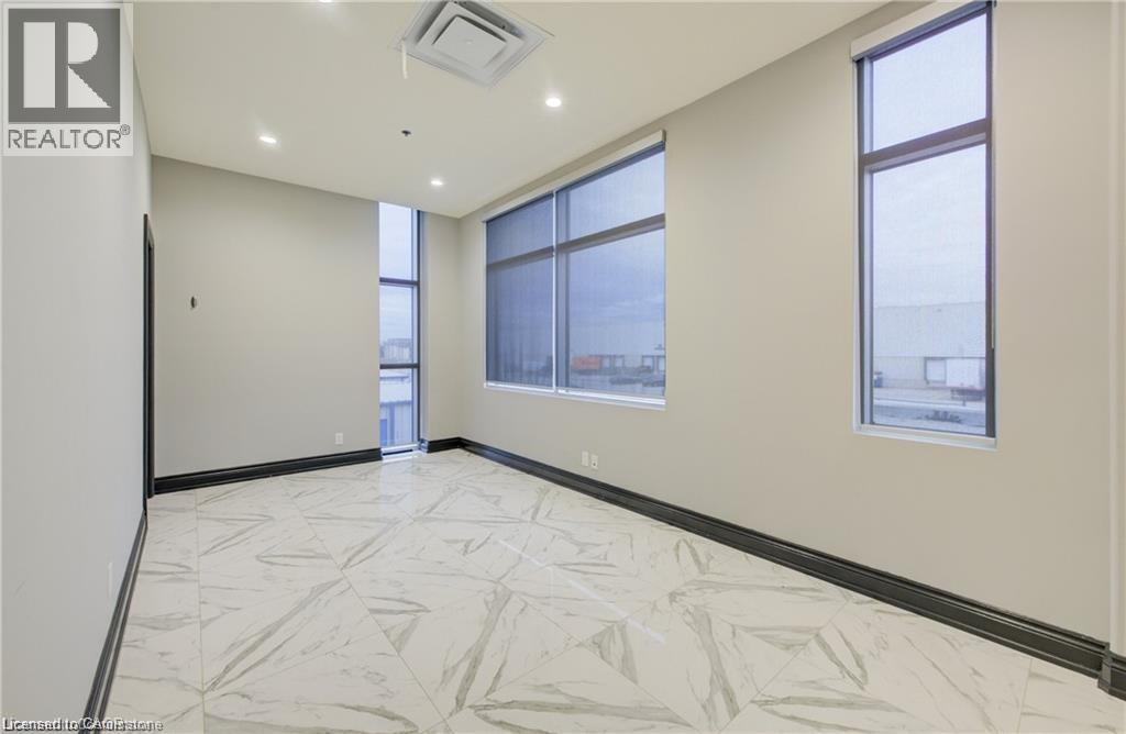 Photo 14 of 860 Cumberland Avenue, Burlington ON