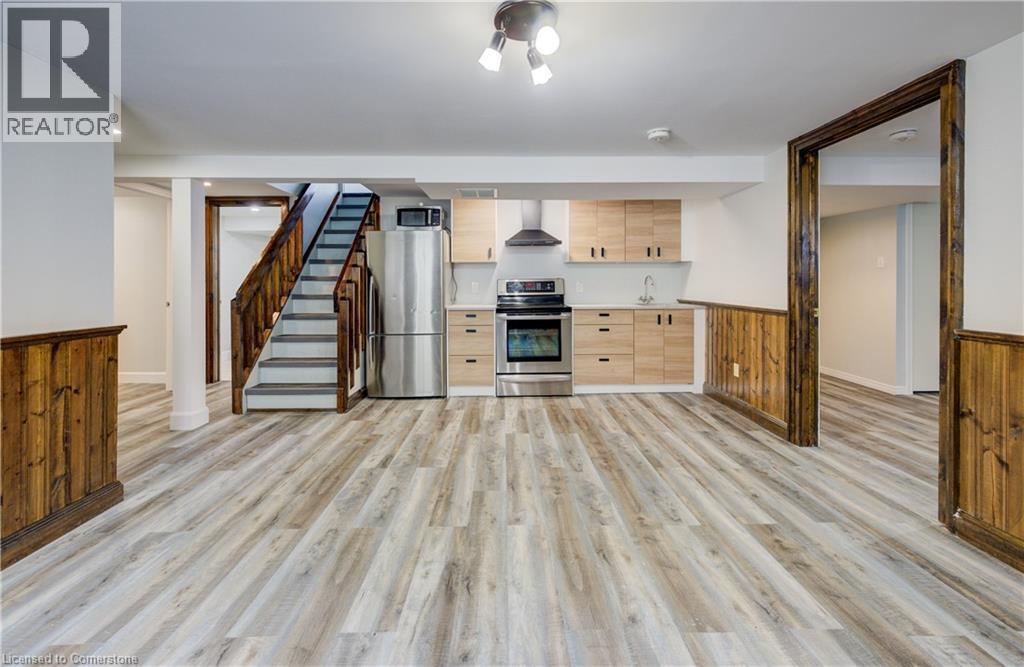 Photo 5 of 88 Glen Lake Crescent Unit B, Kitchener ON
