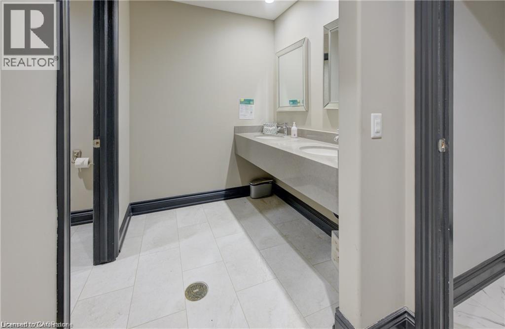 Photo 15 of 860 Cumberland Avenue, Burlington ON