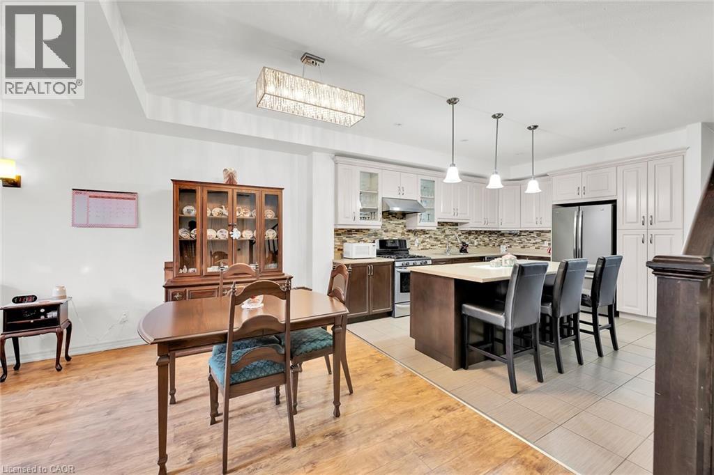 Photo 24 of 16 Brookside Terrace, Smithville ON