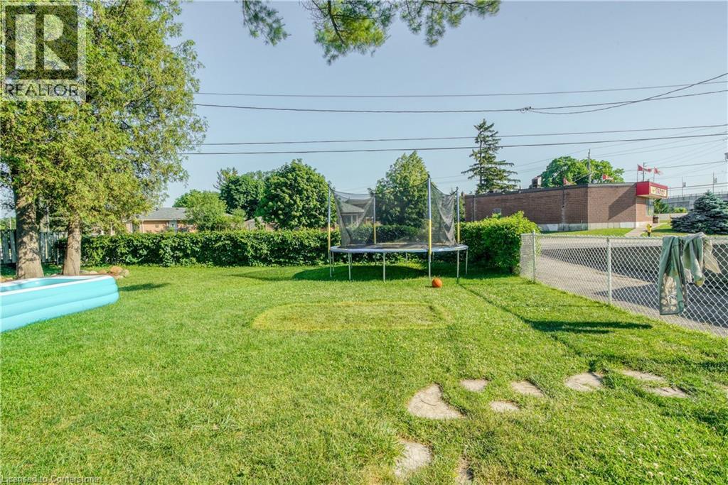Photo 12 of 13 Brooklynne Road, Cambridge ON