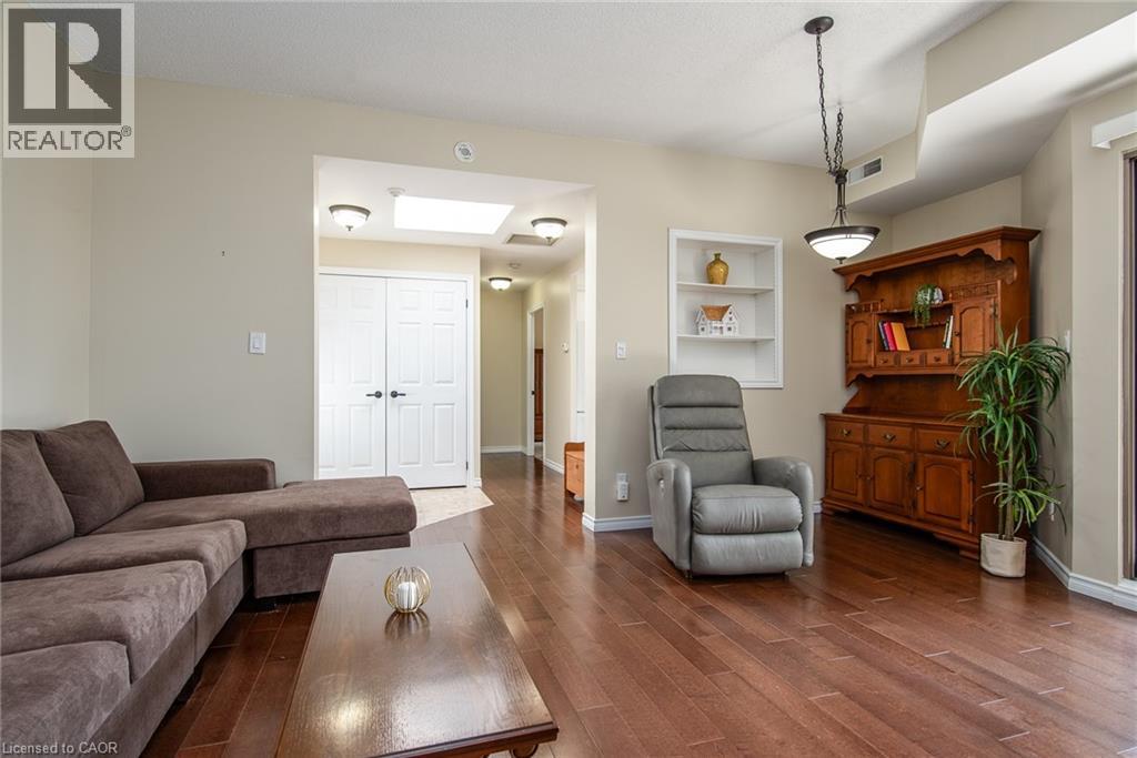 Photo 14 of 3267 King Street E Unit 604, Kitchener ON