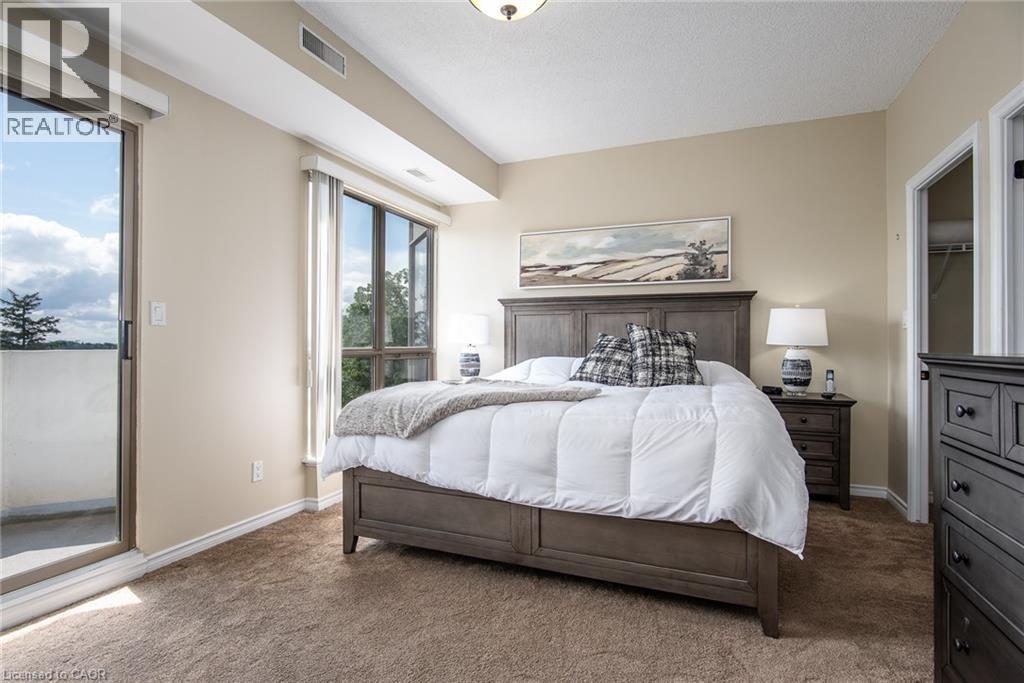 Photo 7 of 3267 King Street E Unit 604, Kitchener ON