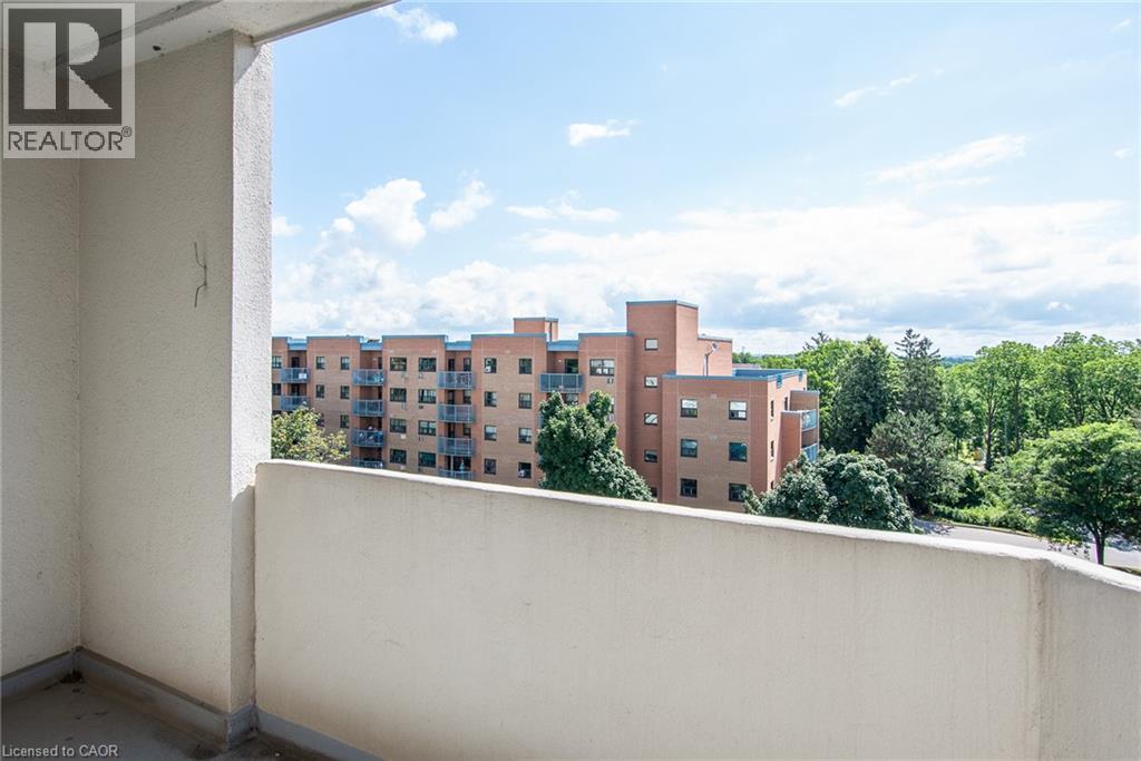 Photo 10 of 3267 King Street E Unit 604, Kitchener ON
