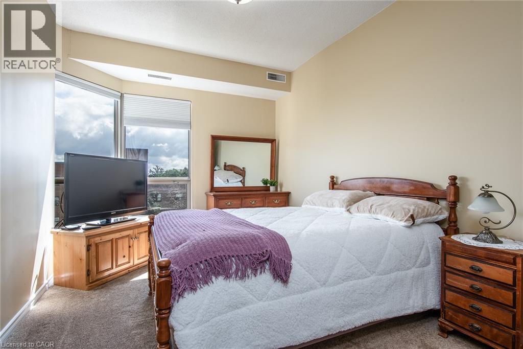 Photo 50 of 3267 King Street E Unit 604, Kitchener ON