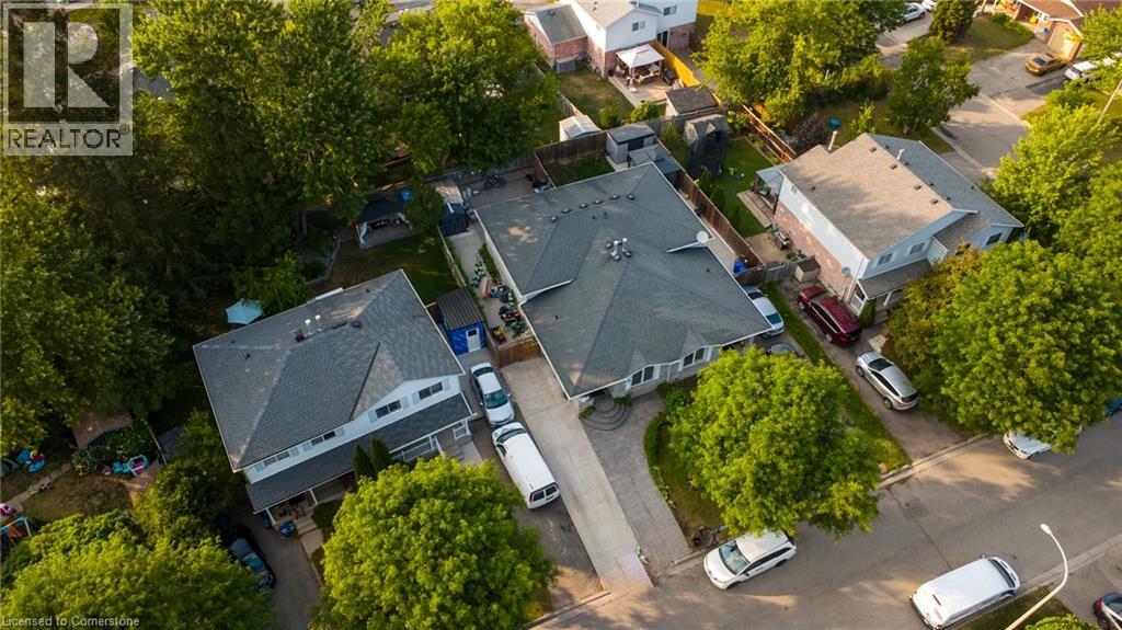 Photo 34 of 430 Bankside Crescent, Kitchener ON