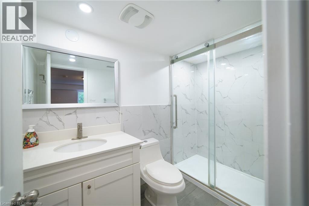 Photo 37 of 430 Bankside Crescent, Kitchener ON