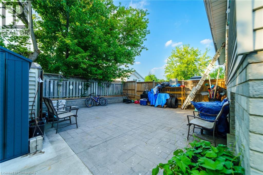 Photo 33 of 430 Bankside Crescent, Kitchener ON