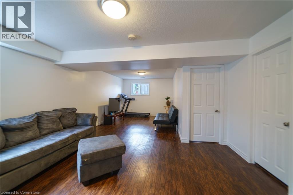 Photo 23 of 430 Bankside Crescent, Kitchener ON