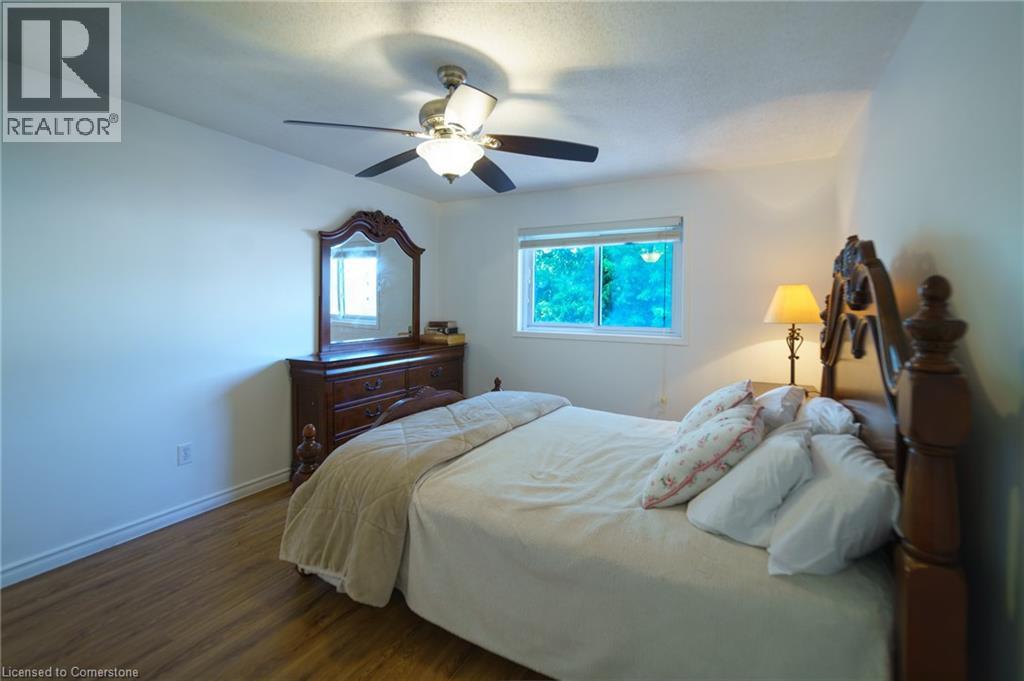 Photo 15 of 430 Bankside Crescent, Kitchener ON
