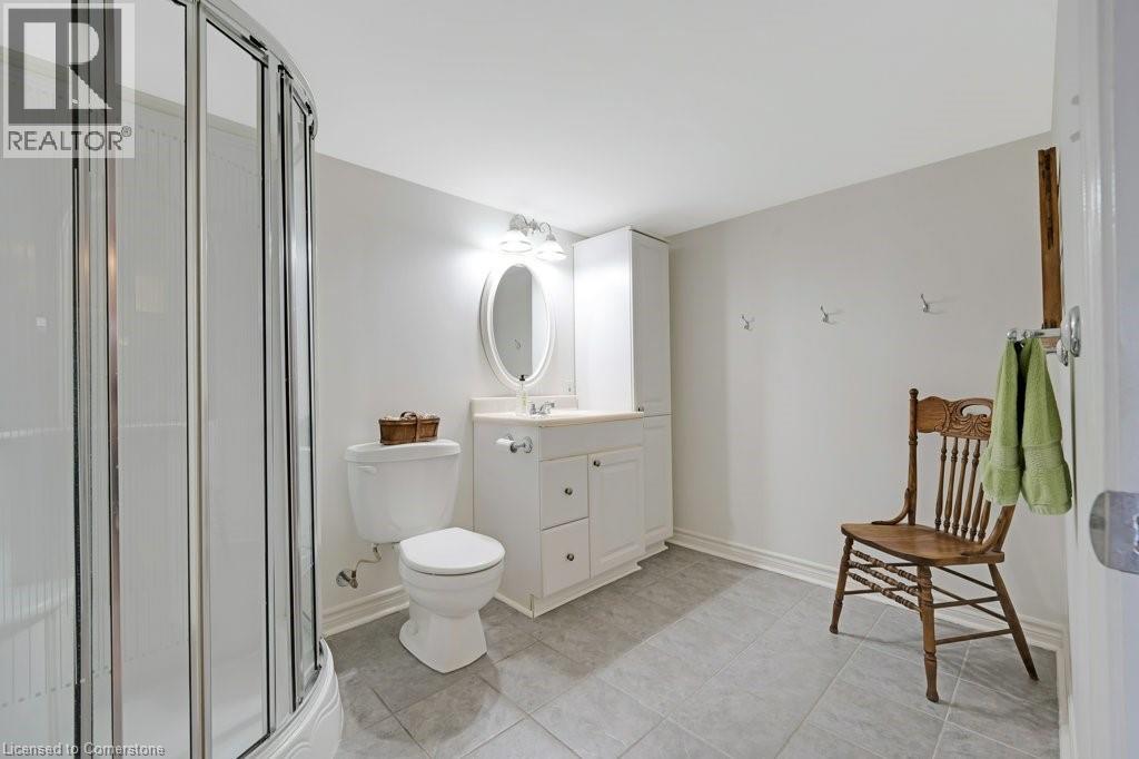 Photo 40 of 32 Kingfisher Crescent, Cambridge ON