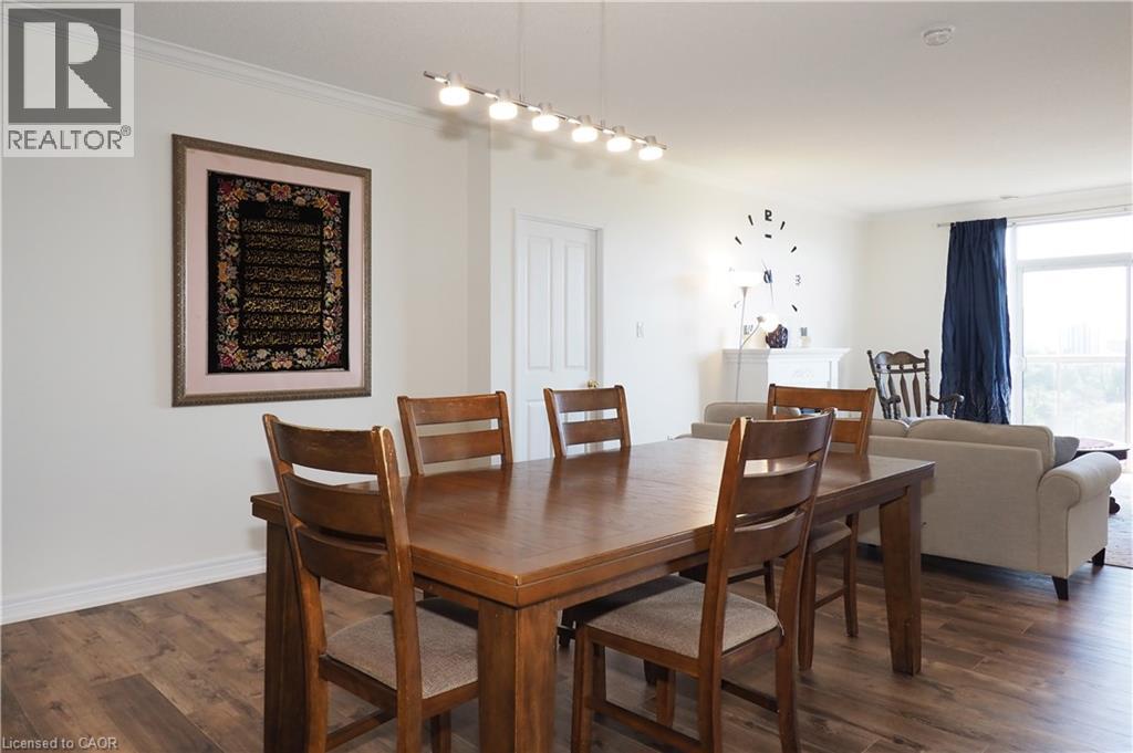 Photo 3 of 255 Keats Way Unit 701, Waterloo ON