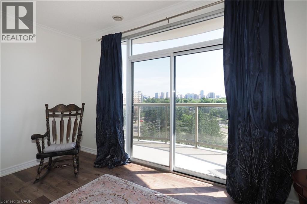 Photo 6 of 255 Keats Way Unit 701, Waterloo ON