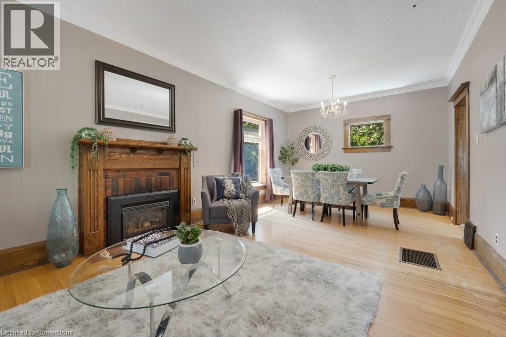 Photo 8 of 66 Brant Road S, Cambridge ON