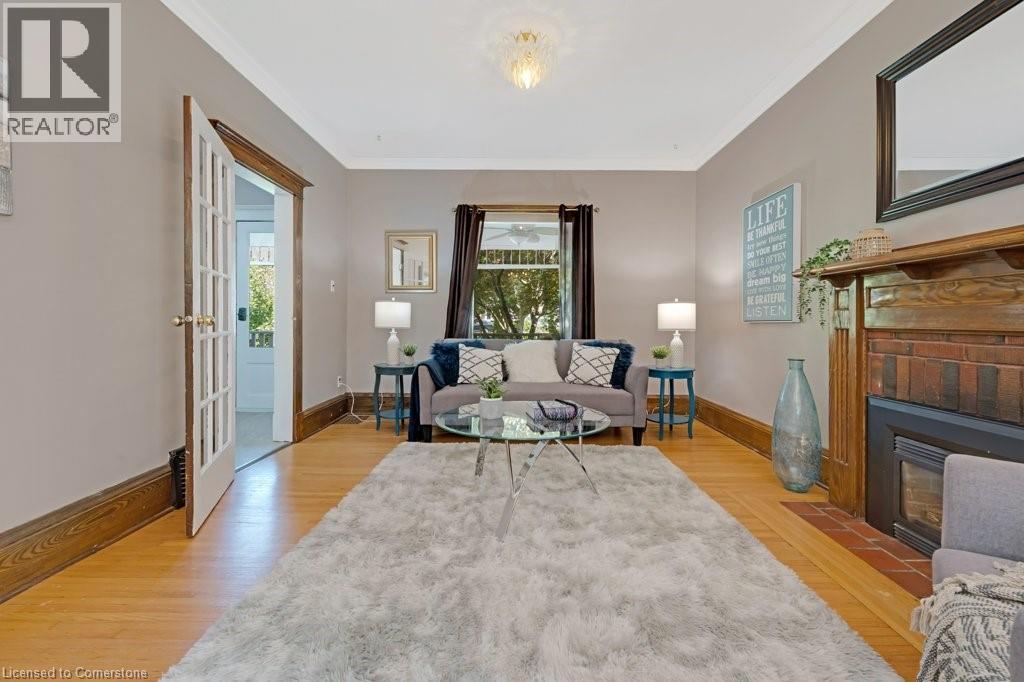Photo 9 of 66 Brant Road S, Cambridge ON