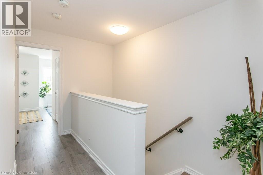 Photo 17 of 386 Linden Drive, Cambridge ON