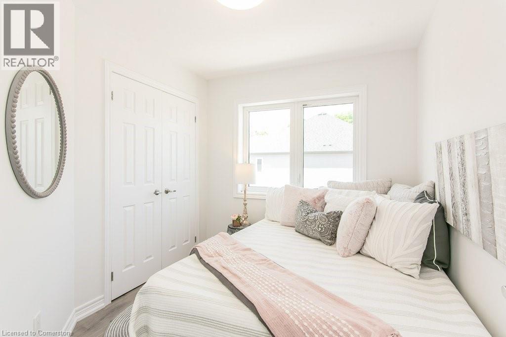 Photo 37 of 386 Linden Drive, Cambridge ON