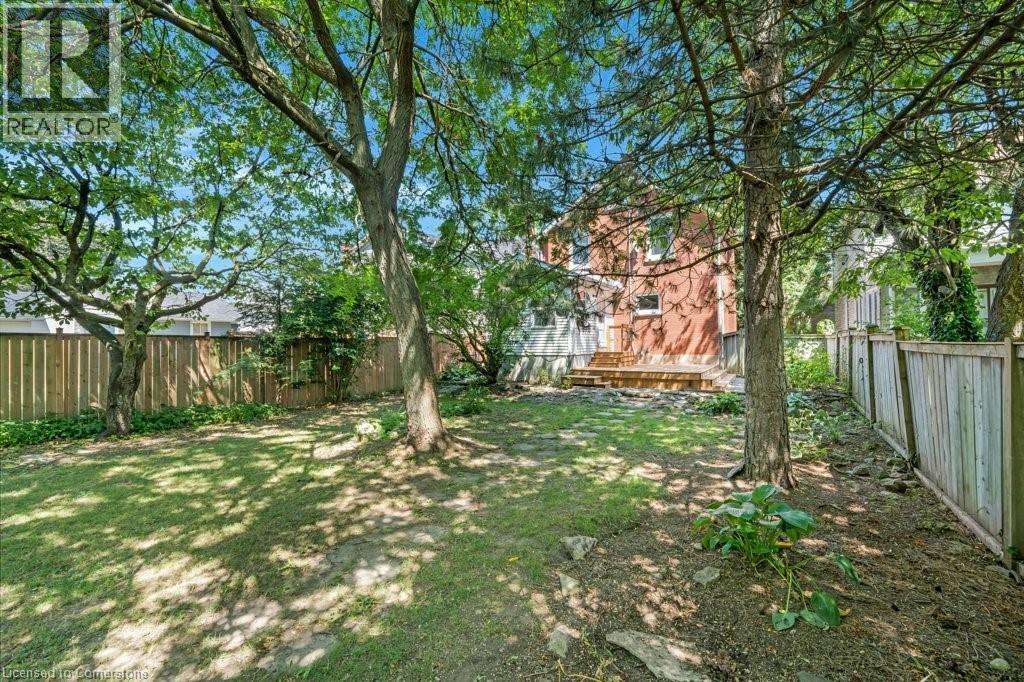 Photo 37 of 66 Brant Road S, Cambridge ON
