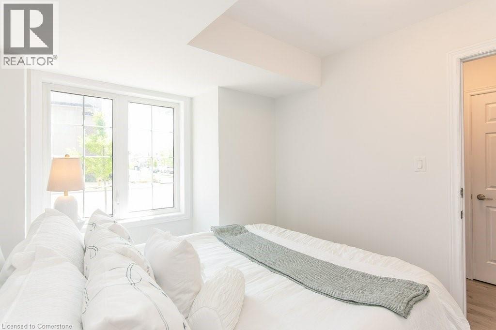 Photo 33 of 386 Linden Drive, Cambridge ON