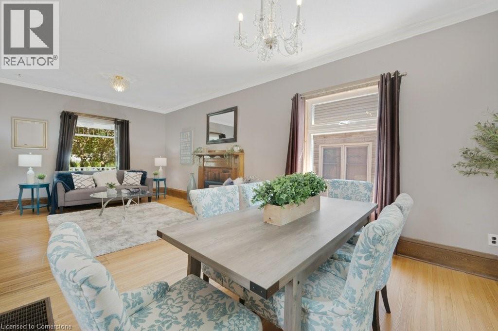 Photo 12 of 66 Brant Road S, Cambridge ON