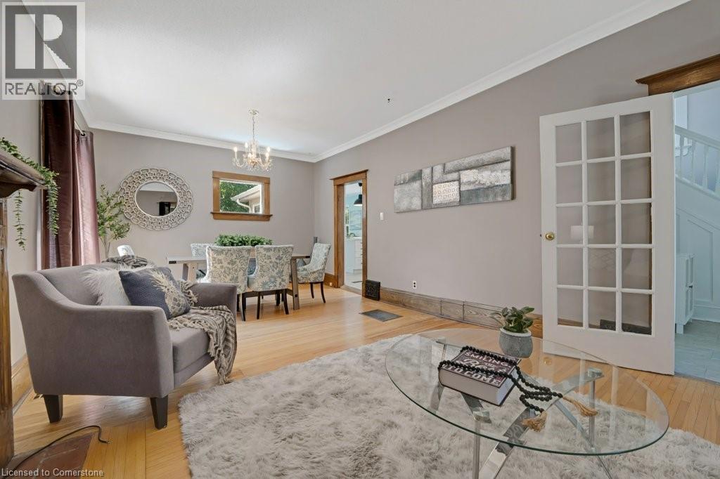 Photo 10 of 66 Brant Road S, Cambridge ON