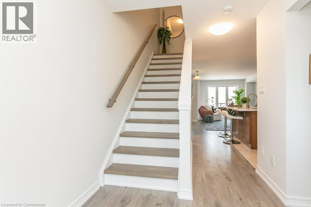Photo 48 of 386 Linden Drive, Cambridge ON