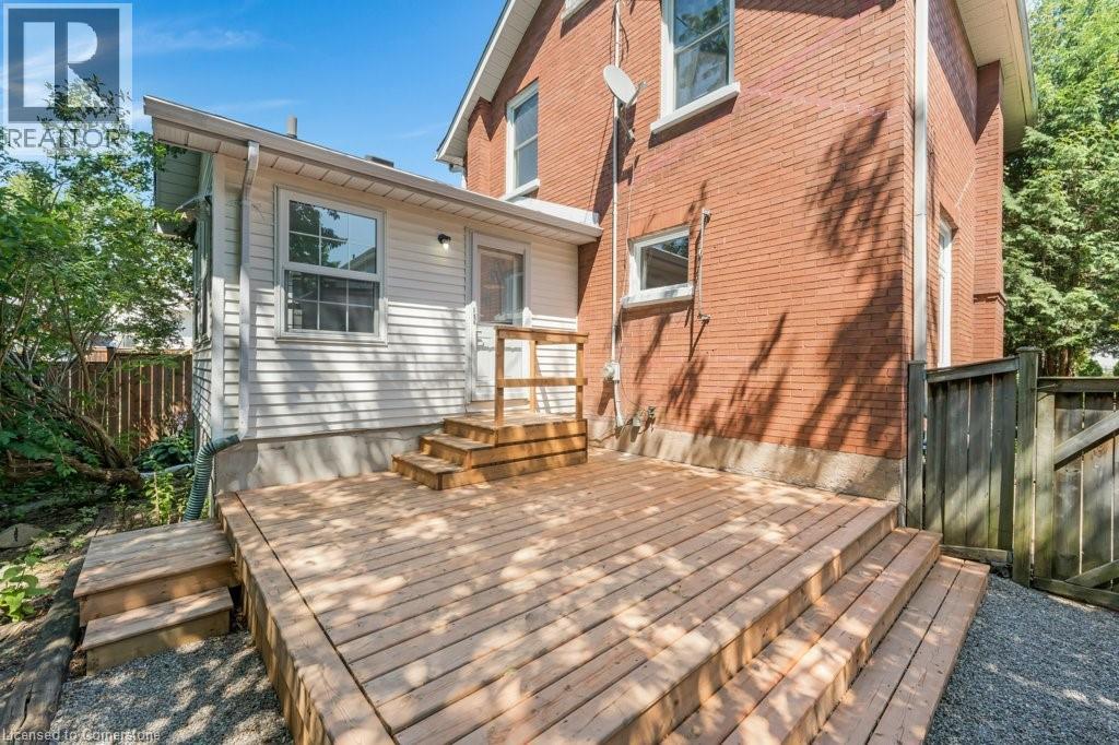Photo 35 of 66 Brant Road S, Cambridge ON