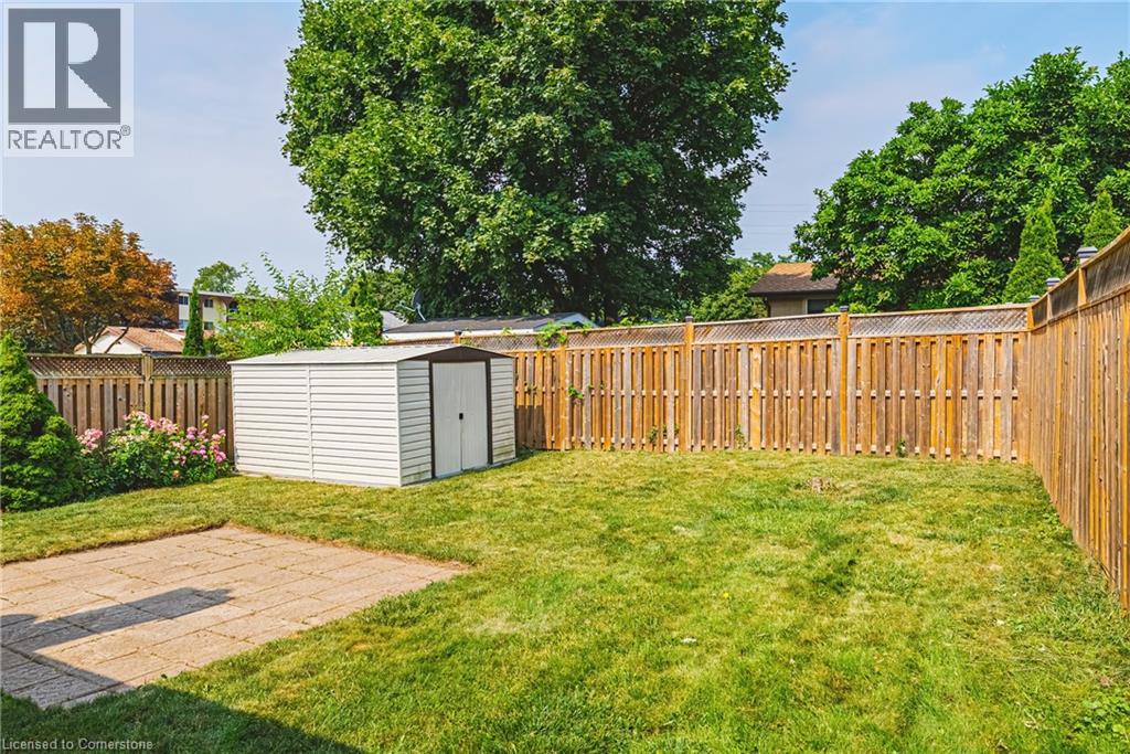 Photo 23 of 137 Pepperwood Crescent, Kitchener ON