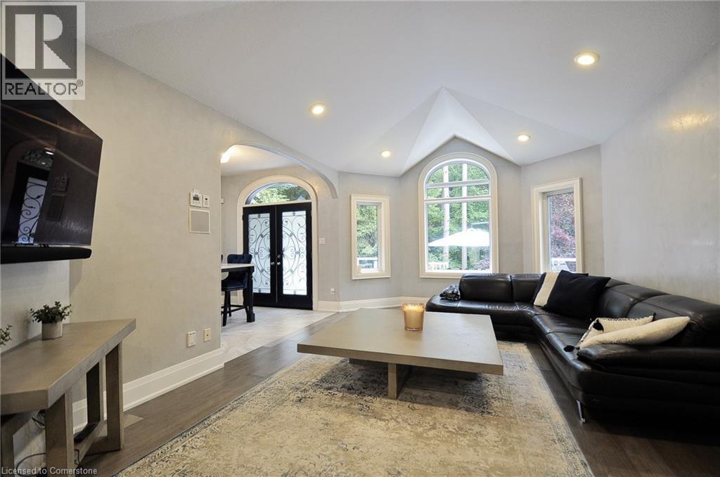 Photo 37 of 27 Woodmans Court, Kitchener ON
