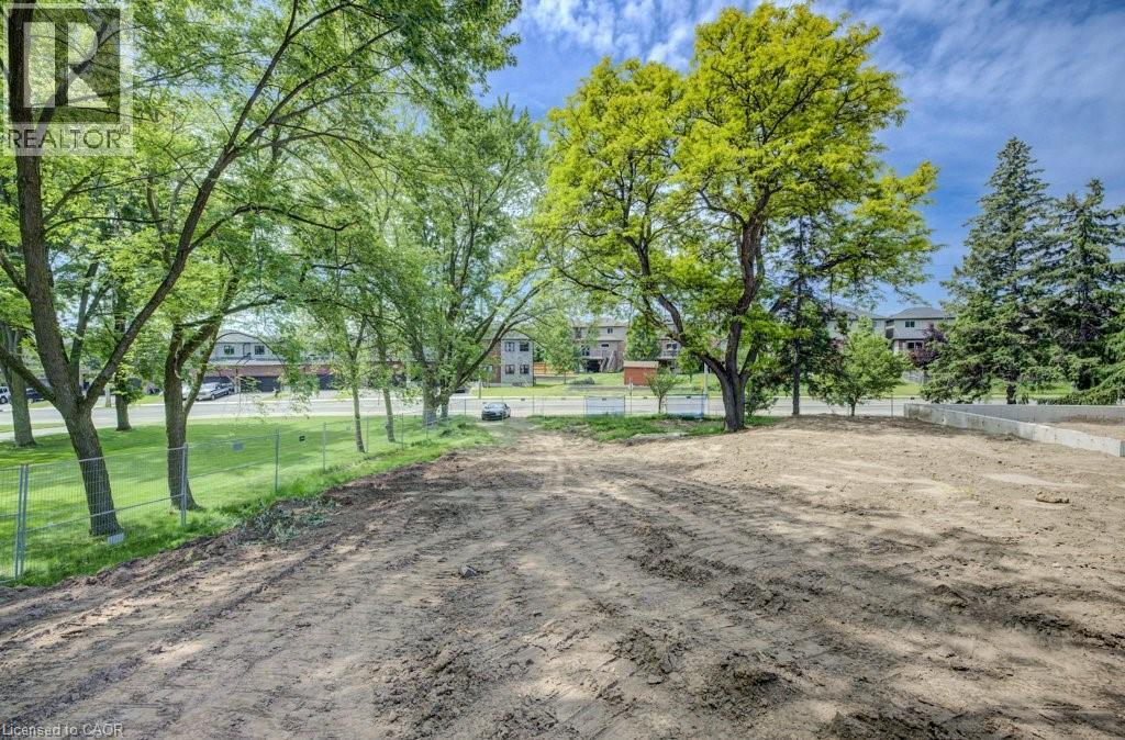 Photo 4 of 416 Woolwich Street, Waterloo ON